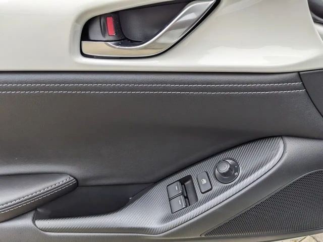 Mazda MX-5 Exclusive-line