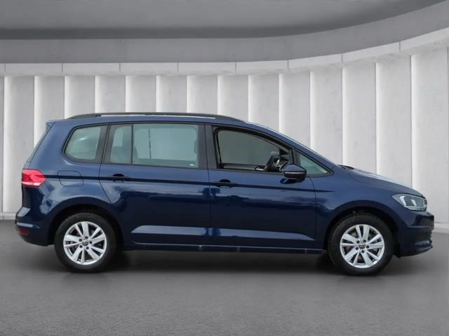 Volkswagen Touran 7-Sitze 1.5TSI*ACC Navi digCock SHZ 2xPDC