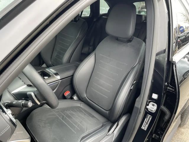 Mercedes-Benz GLC 300 4MATIC AMG Line GLC 300 d