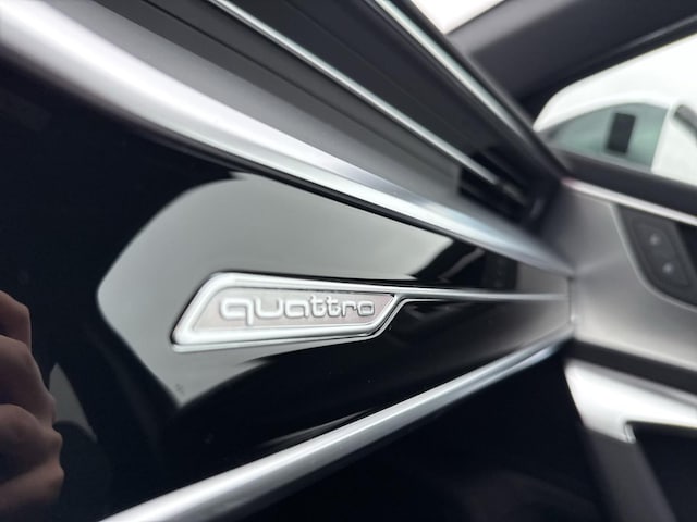 Audi S6 Avant Quattro