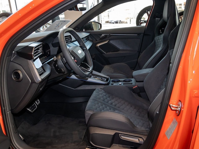 Audi RS3 Quattro S-Tronic Sedan