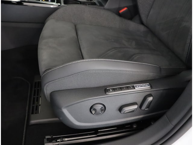 Volkswagen Golf 1.5 eTSI DSG Golf VIII