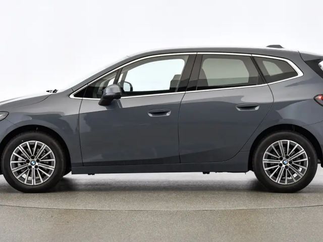 BMW 218 218d Active Tourer Luxury Line Sedan