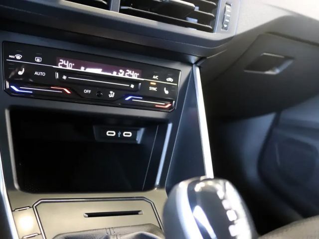 Volkswagen Polo DSG Life