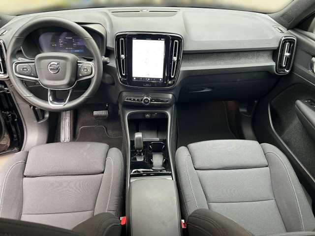 Volvo XC40 Core Recharge