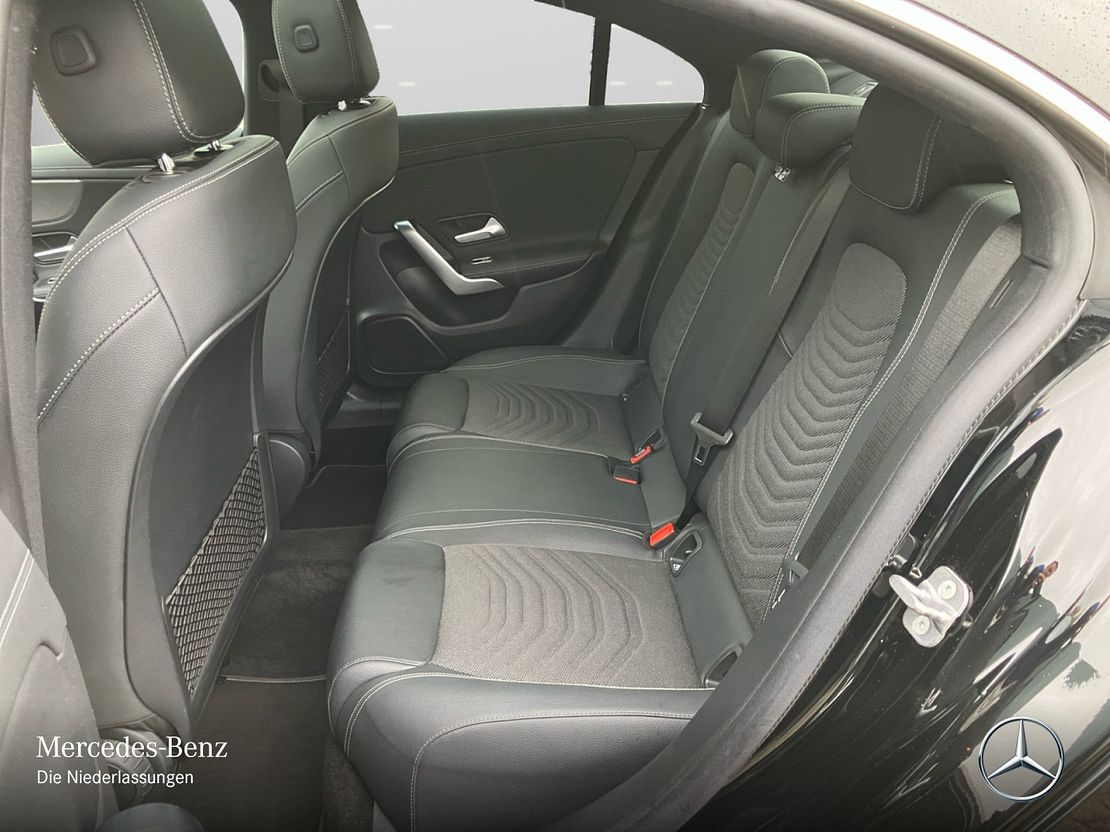 Mercedes-Benz CLA 200 CLA 200 d Coupé