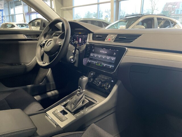 Skoda Superb 2.0 TDI Combi Style Style