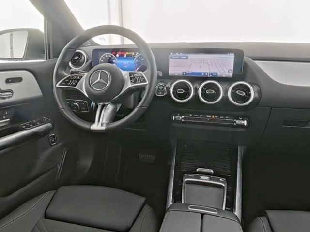 Mercedes-Benz B 220 4MATIC Progressive