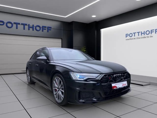 Audi S6 Avant Quattro