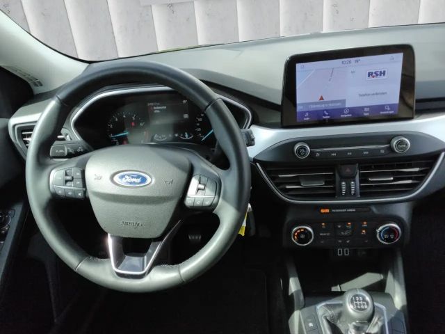 Ford Focus Cool & Connect Wagon