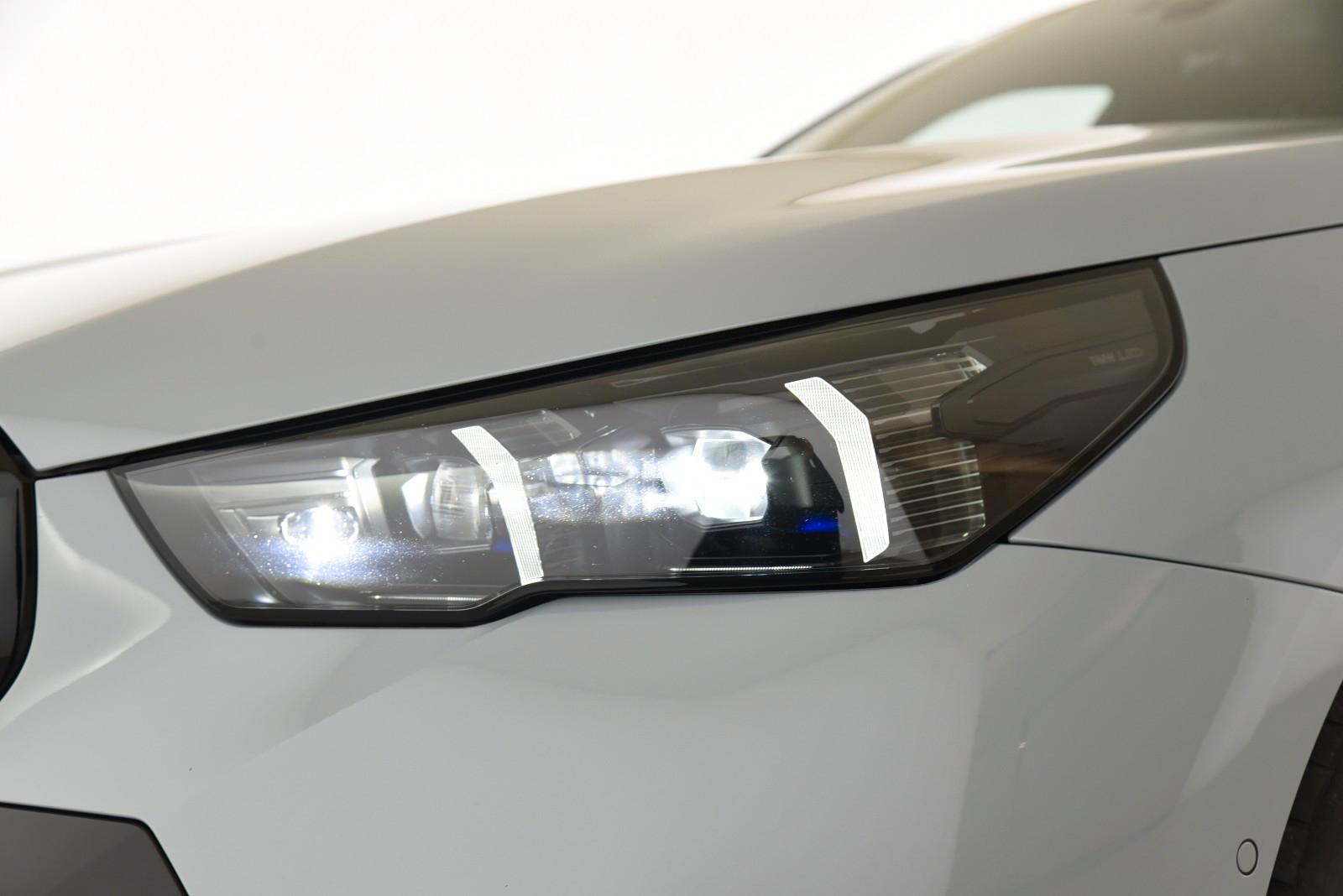 BMW 540 540d M-Sport Touring xDrive