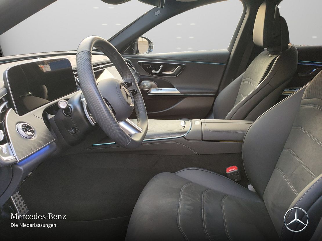 Mercedes-Benz E 200 AMG Line Sedan