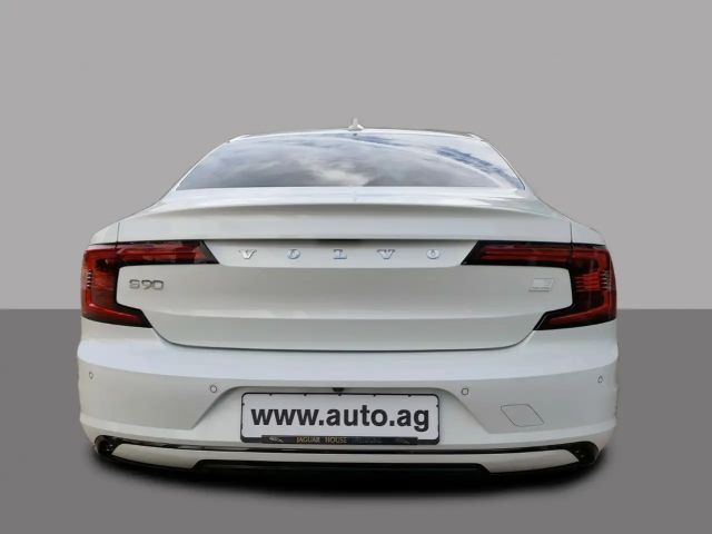 Volvo S90 Dark Plus T8