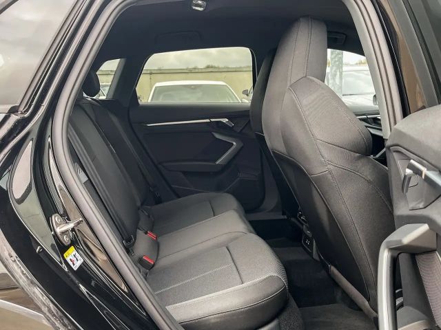 Audi A3 35 TFSI S-Tronic Sedan