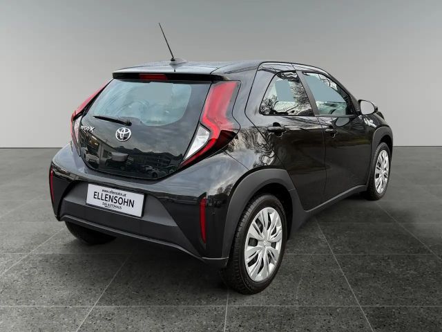 Toyota Aygo X Hatchback Play
