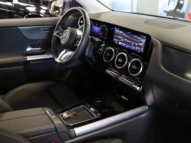 Mercedes-Benz GLA 180 Progressive