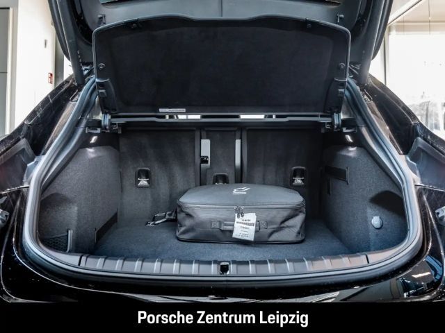 Porsche Taycan 4 Cross Turismo