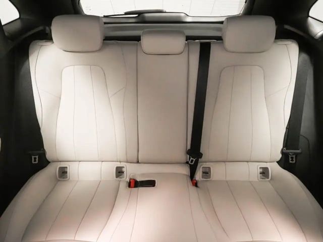 Mercedes-Benz GLA 180 Progressive