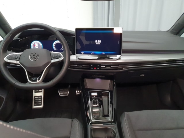 Volkswagen Golf 1.5 eTSI DSG