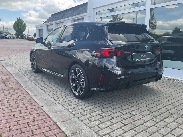BMW 118 118d M-Sport Sedan