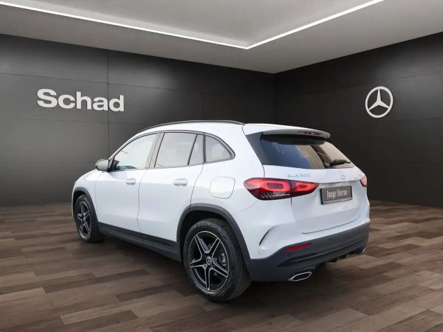 Mercedes-Benz GLA 200 AMG Line