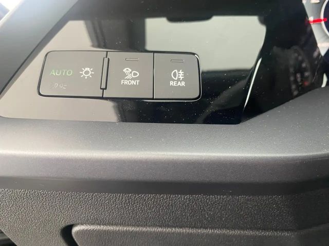 Audi A3 30 TFSI Sedan