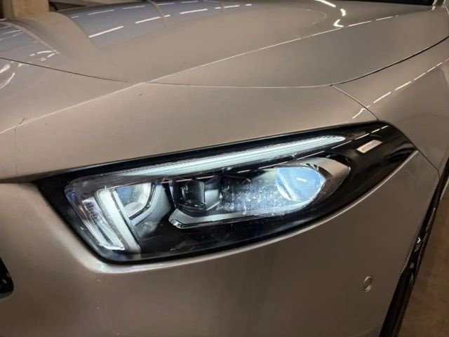 Mercedes-Benz A 200 A 200 d AMG Line