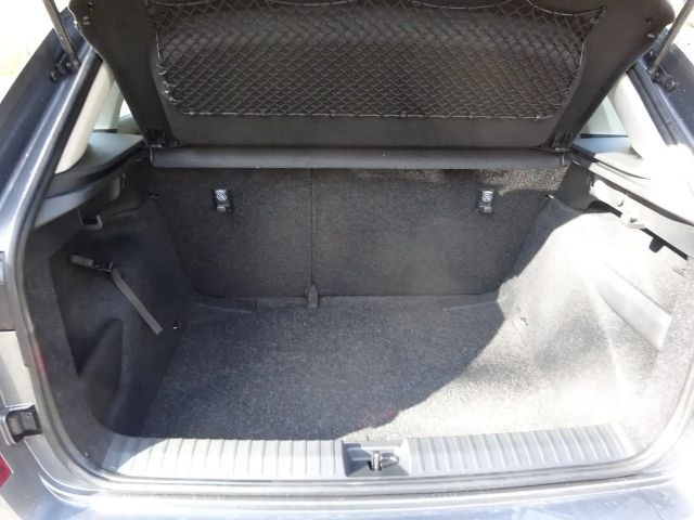 Skoda Kamiq Essence 1,0TSI 70kw 95PS Garantie 36Mon 100Tkm PDC