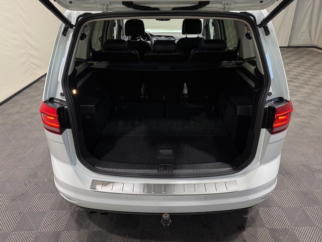 Volkswagen Touran 2.0 TDI DSG IQ.Drive