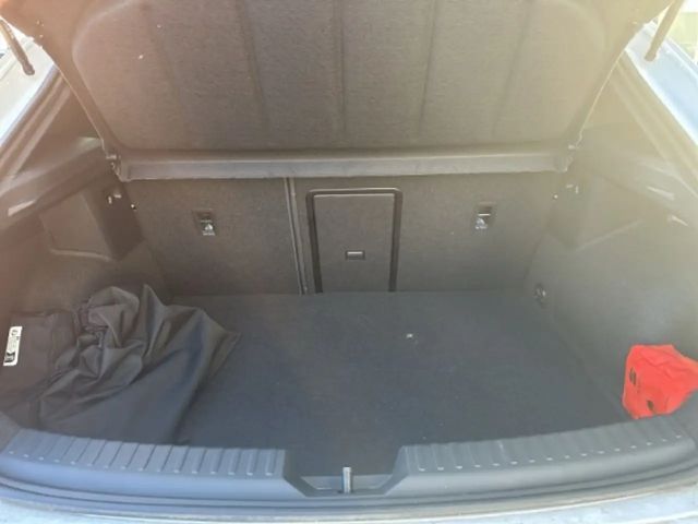 Cupra Leon VZe-Hybrid Sennheiser ACC SHZ Navi Leder