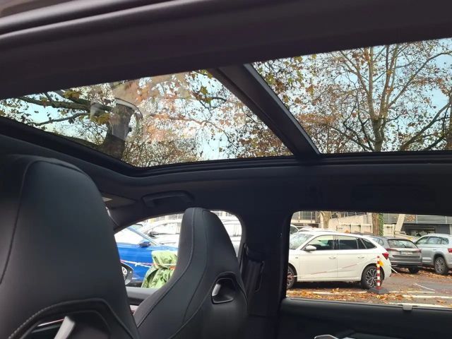 Skoda Superb 2.0 TDI Combi Sportline