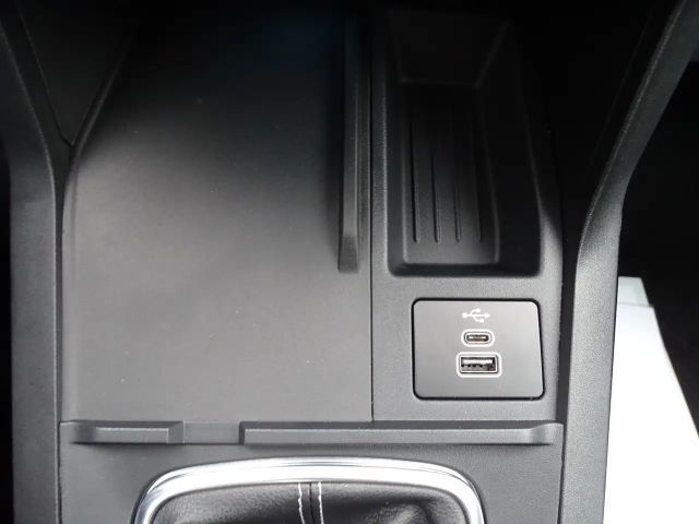 Ford Puma EcoBoost Titanium