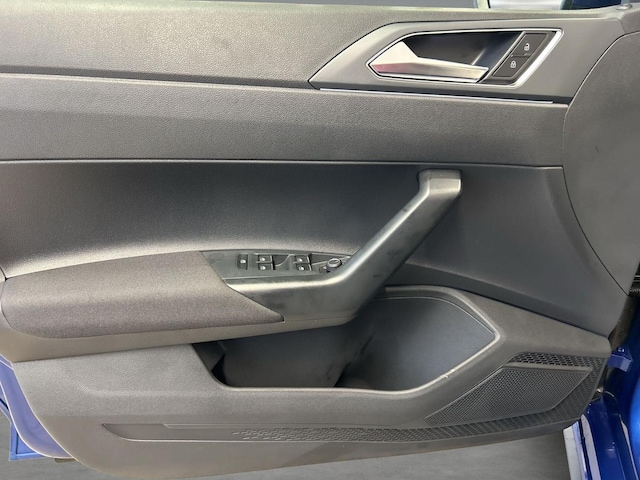 Volkswagen Polo 1.0 TSI DSG R-Line