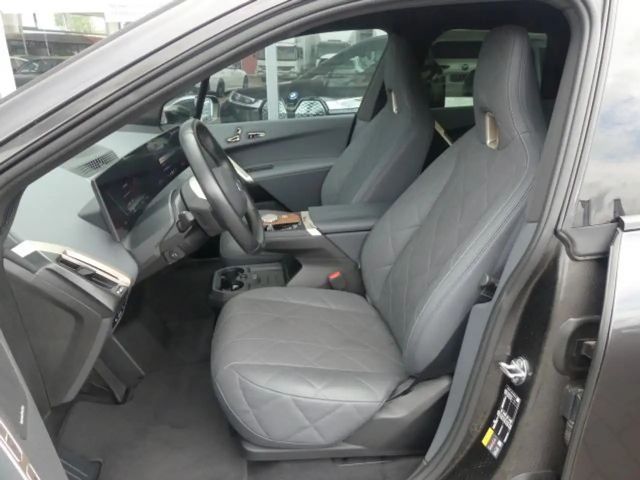 BMW iX xDrive50
