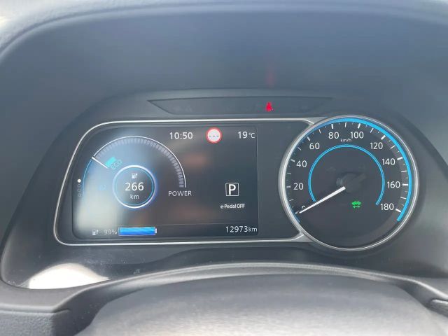 Nissan Leaf 40 kWh Acenta