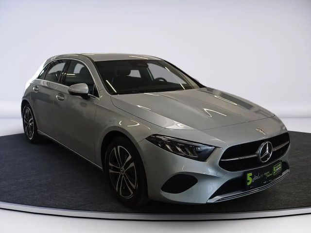 Mercedes-Benz A 200 LENKRADHEIZUNG LED HP 17 ZOLL ALU