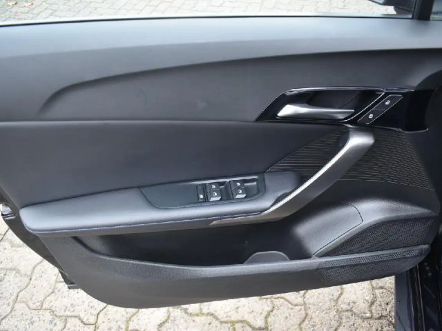 MG MG4 Standard range