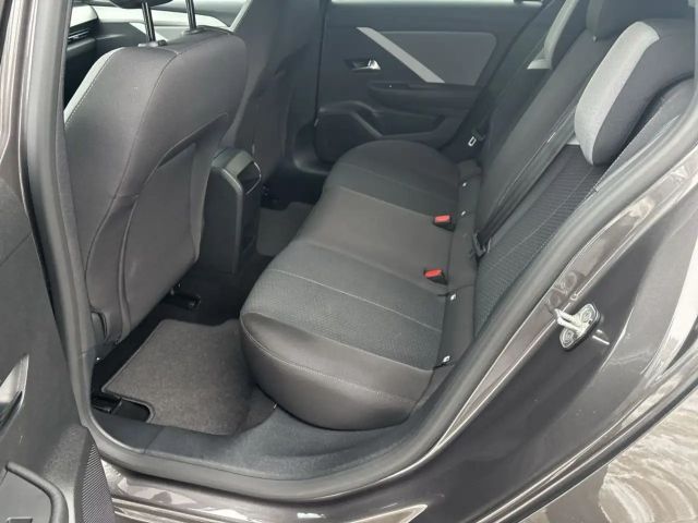 Opel Astra 1.2 Turbo Sports Tourer Turbo