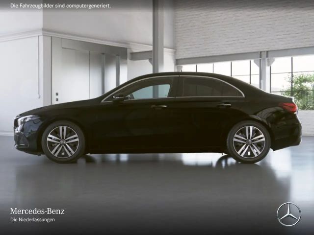 Mercedes-Benz A 180 A 180 d Progressive