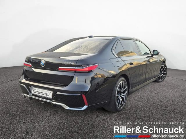 BMW 740 740d M-Sport Sedan xDrive