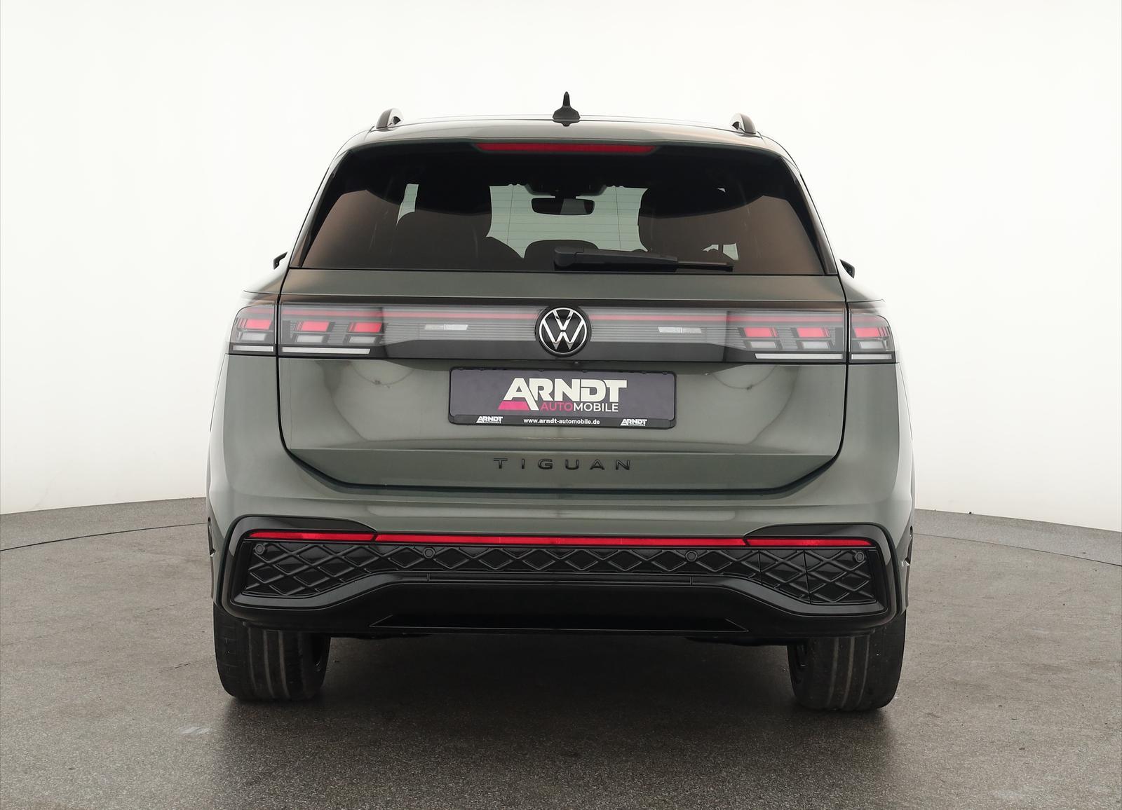 Volkswagen Tiguan 2.0 TSI DSG IQ.Drive R-Line