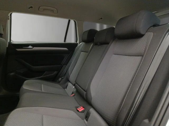 Volkswagen Passat 1.5 TSI DSG Variant