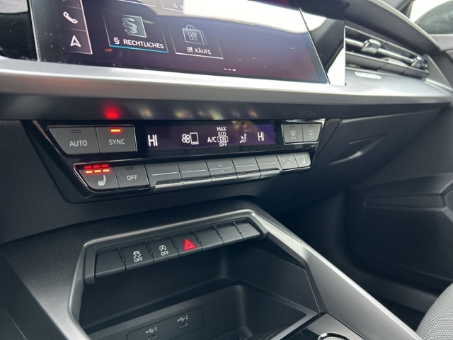 Audi A3 30 TFSI S-Tronic Sportback