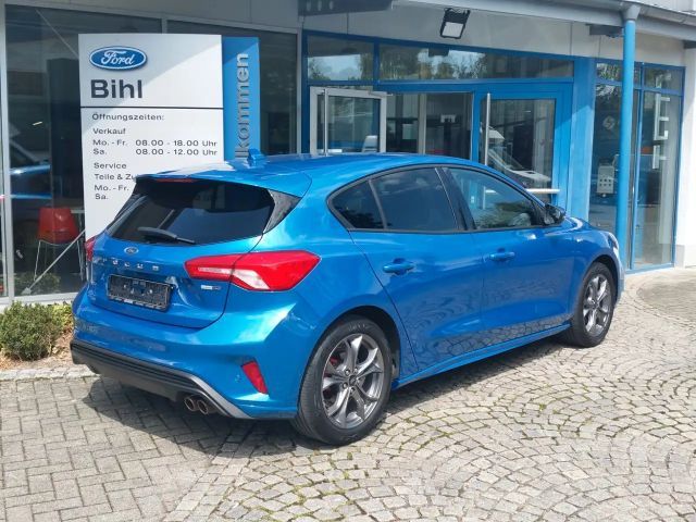 Ford Focus ST Line