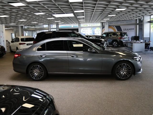 Mercedes-Benz C 200 AVANTGARDE C 200 d Sedan