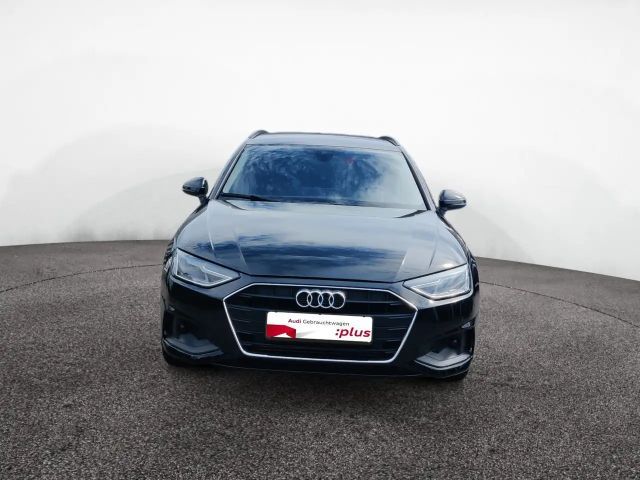 Audi A4 35 TFSI Business