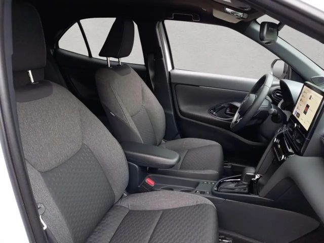 Toyota Yaris Cross Teamplayer,Safety-Paket,Winter-Paket