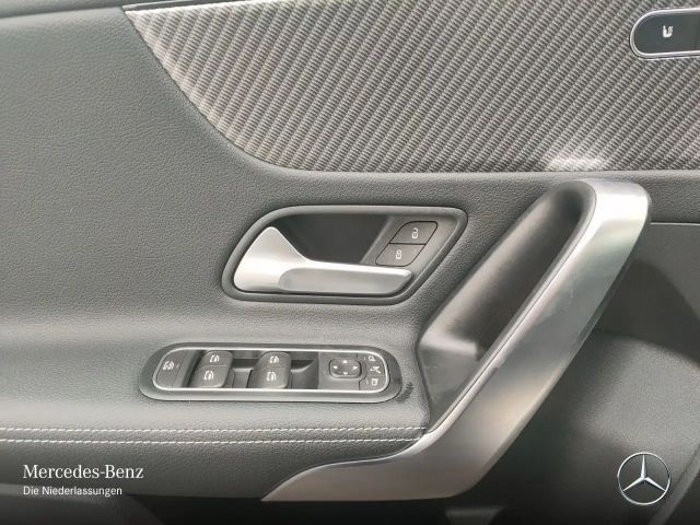 Mercedes-Benz A 200 Progressive