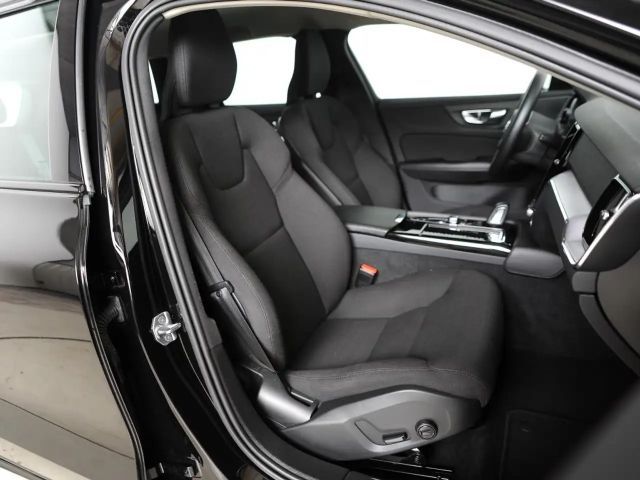 Volvo V60 AWD R-Design Recharge T8