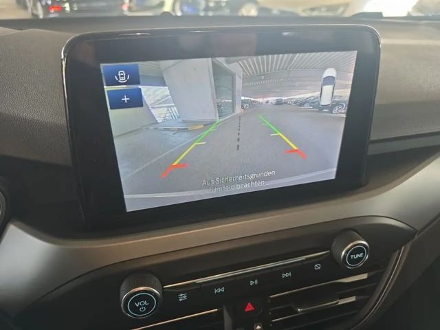 Ford Focus Cool & Connect EcoBoost Wagon